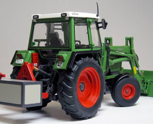 4-1024 Fendt Favorit 306LS miniatuurtractor met voorlader