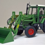 Fendt Favorit 306LS miniatuurtractor met voorladerr