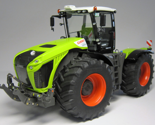 CLAAS Xerion 4000 Trac VC miniatuur tractor in de schaal 1:32 van het merk Weise Toys
