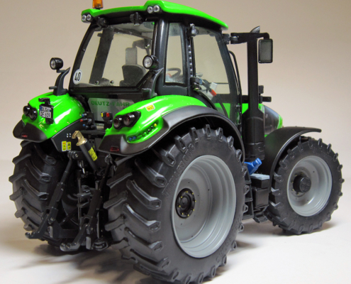 DEUTZ-FAHR Agrotron 6190 Cshift miniatuurmodel in schaal 1:32 van het merk Weise Toys