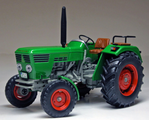 DEUTZ D 40 06 miniatuurtractor in schaal 1:32 van het merk Weise Toys