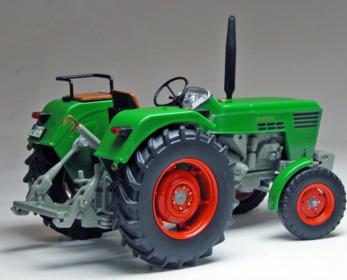 DEUTZ D 40 06 miniatuurtractor in schaal 1:32 van het merk Weise Toys