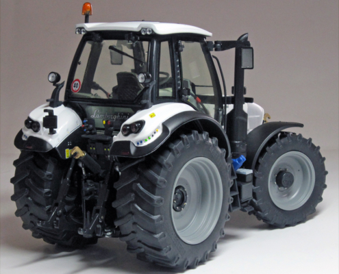 Lamborghini Spark 190 T4i Cshift in schaal 1:32 miniatuurtractor van het merk weise toys