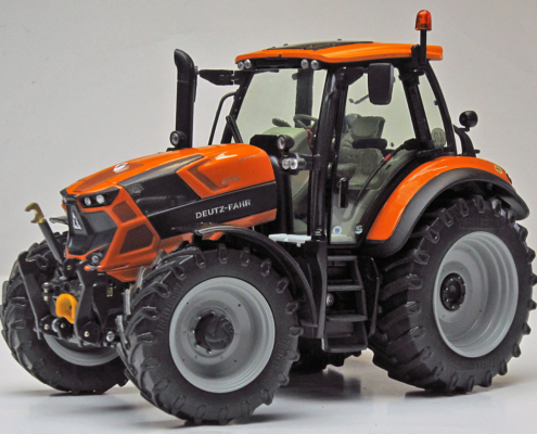 Deutz-Fahr 6155 Agrotron Communal miniatuurtractor in schaal 1:32 van het merk weise toys