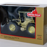 Schlüter Super Trac 2000 TVL in schaal 1:32 van het merk weise toys