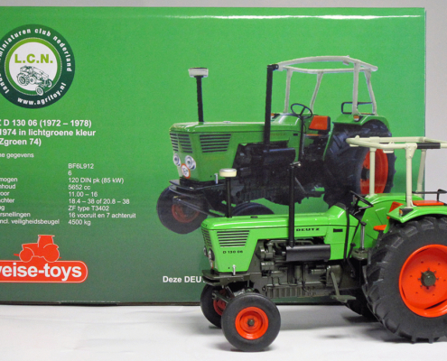 Deutz D 130 06 (2011) miniatuurmodel in schaal 1:32 van het merk weise toys