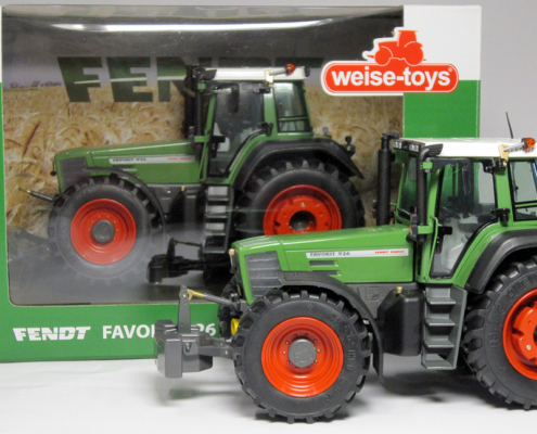 FENDT Favorit 926 Vario (1. Gen.) SIMA schaalmodel in 1:32 van weise toys