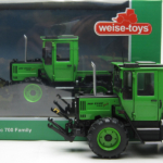 MB-trac 700 (W440) miniatuurtractor in schaal 1:32 van het merk weise Toys
