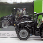 Deutz-Fahr 6215 TTV WARRIOR miniatuurmodel in schaal 1:32 van het merk weise toys