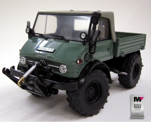 Mercedes-Benz Unimog 406 (U84) in schaal 1:32 van het merk weise toys