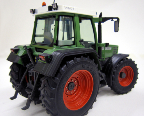 4-1001-2 FENDT Favorit 515 C miniatuurmodel van het merk weise toys