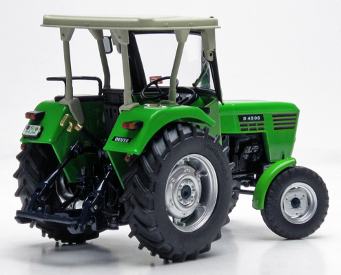 DEUTZ D 45 06 miniatuur tractor in schaal 1:32 van het merk weise toys