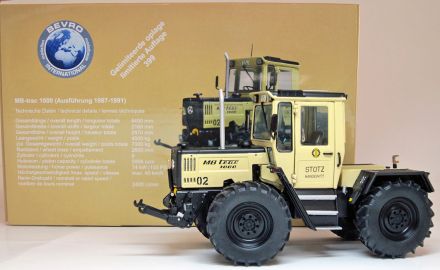 4-2032 MB-trac 1000 (W441) Stotz miniatuur tractor ion schaal 1:32 van weise toys